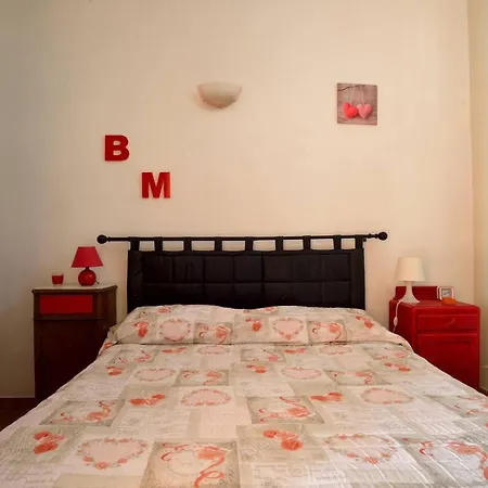 Casa Con Grande Terrazza, Ac, Wifi, Posto Auto E Vicino Al Mare *