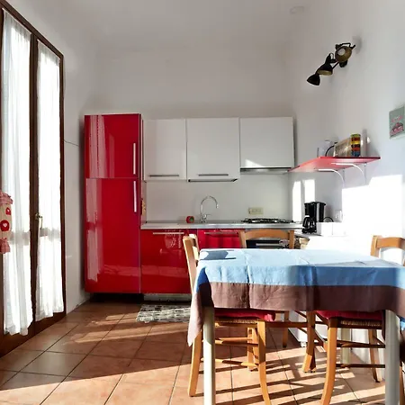 Casa Con Grande Terrazza, Ac, Wifi, Posto Auto E Vicino Al Mare Vakantiehuis *