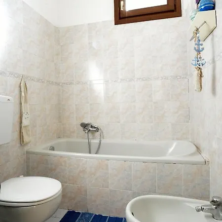 Casa Con Grande Terrazza, Ac, Wifi, Posto Auto E Vicino Al Mare * Imperia