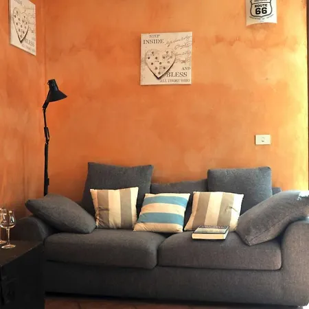 Casa Con Grande Terrazza, Ac, Wifi, Posto Auto E Vicino Al Mare Semesterbostad