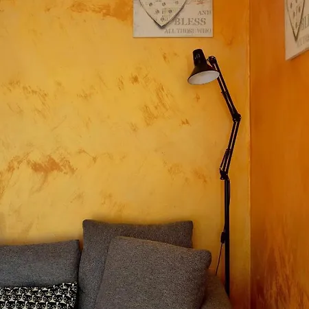 Casa Con Grande Terrazza, Ac, Wifi, Posto Auto E Vicino Al Mare Vakantiehuis Imperia