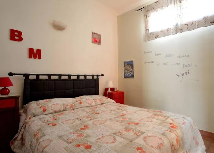 Semesterbostad Casa Con Grande Terrazza, Ac, Wifi, Posto Auto E Vicino Al Mare *