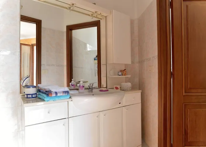 Nyaraló Casa Con Grande Terrazza, Ac, Wifi, Posto Auto E Vicino Al Mare Imperia