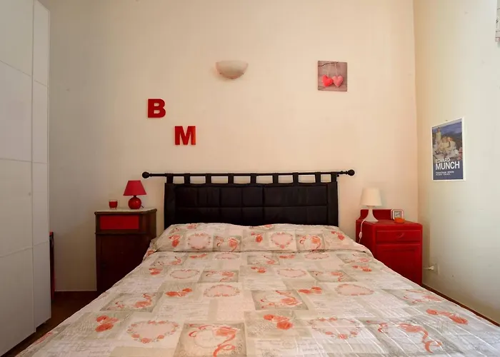 Casa Con Grande Terrazza, Ac, Wifi, Posto Auto E Vicino Al Mare *