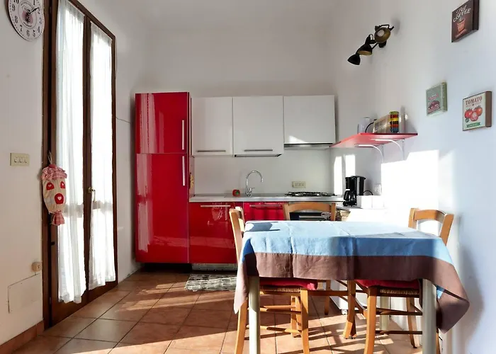 Casa Con Grande Terrazza, Ac, Wifi, Posto Auto E Vicino Al Mare Semesterbostad *