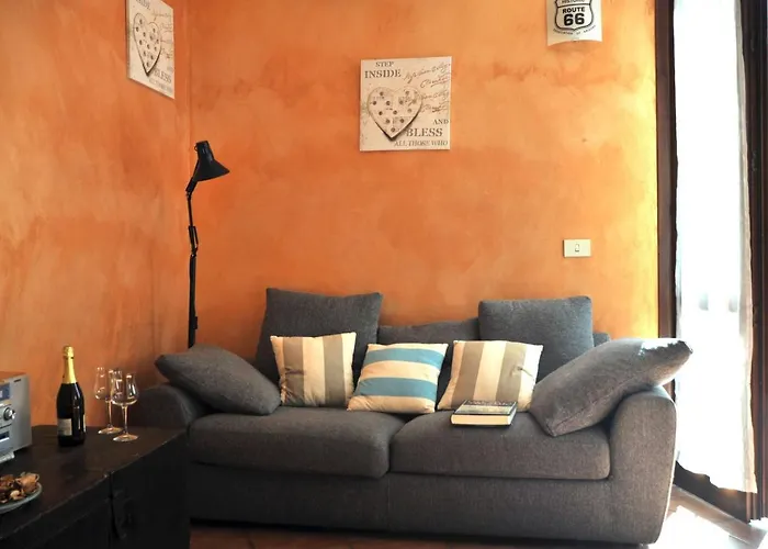 Casa Con Grande Terrazza, Ac, Wifi, Posto Auto E Vicino Al Mare Nyaraló